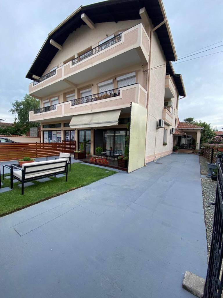 Migato Apartments Gevgelija Luaran gambar